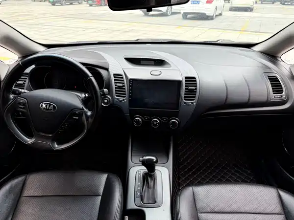 Kia K3 2015