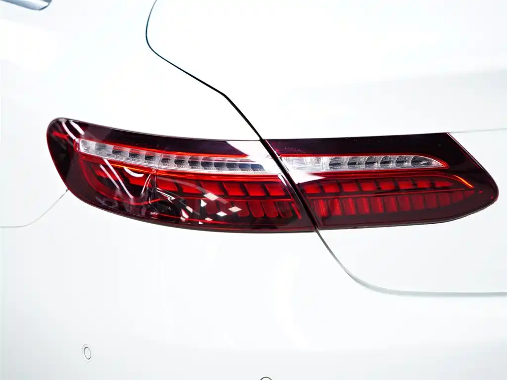 Mercedes-Benz E-Class 2024