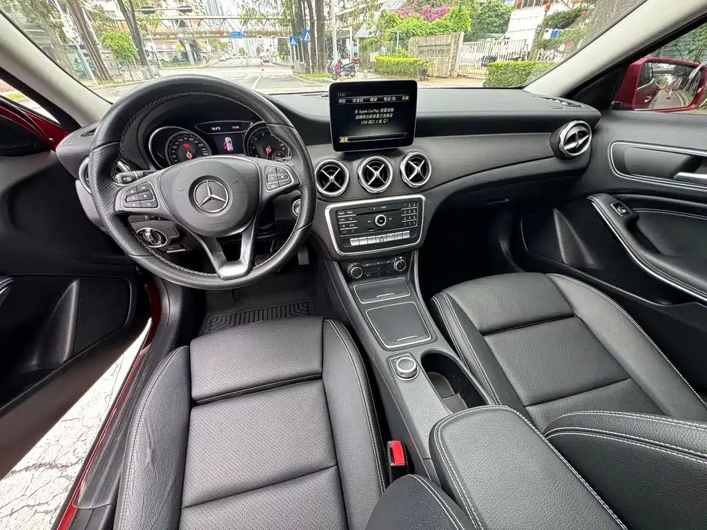 Mercedes-Benz GLA 2018 — фото 11
