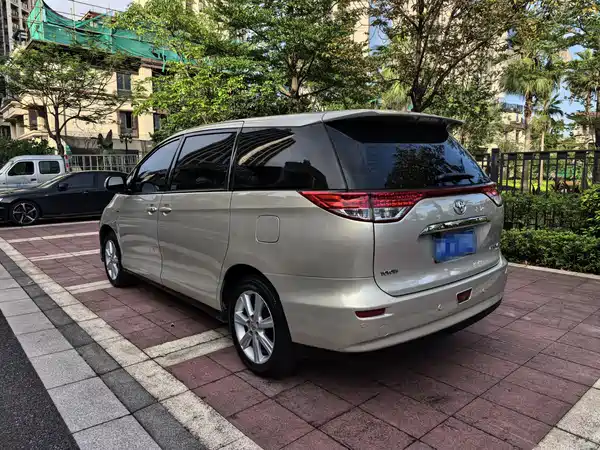 Toyota Previa 2012