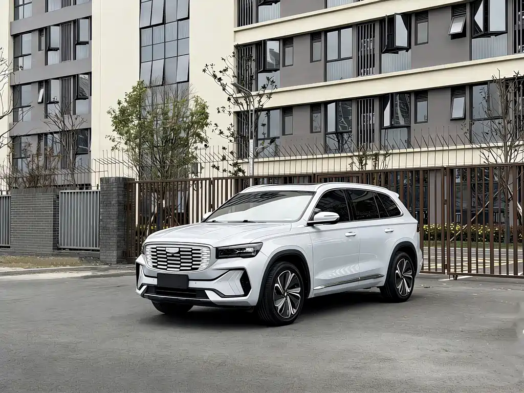 Geely Xingyue L 2022 — фото 1