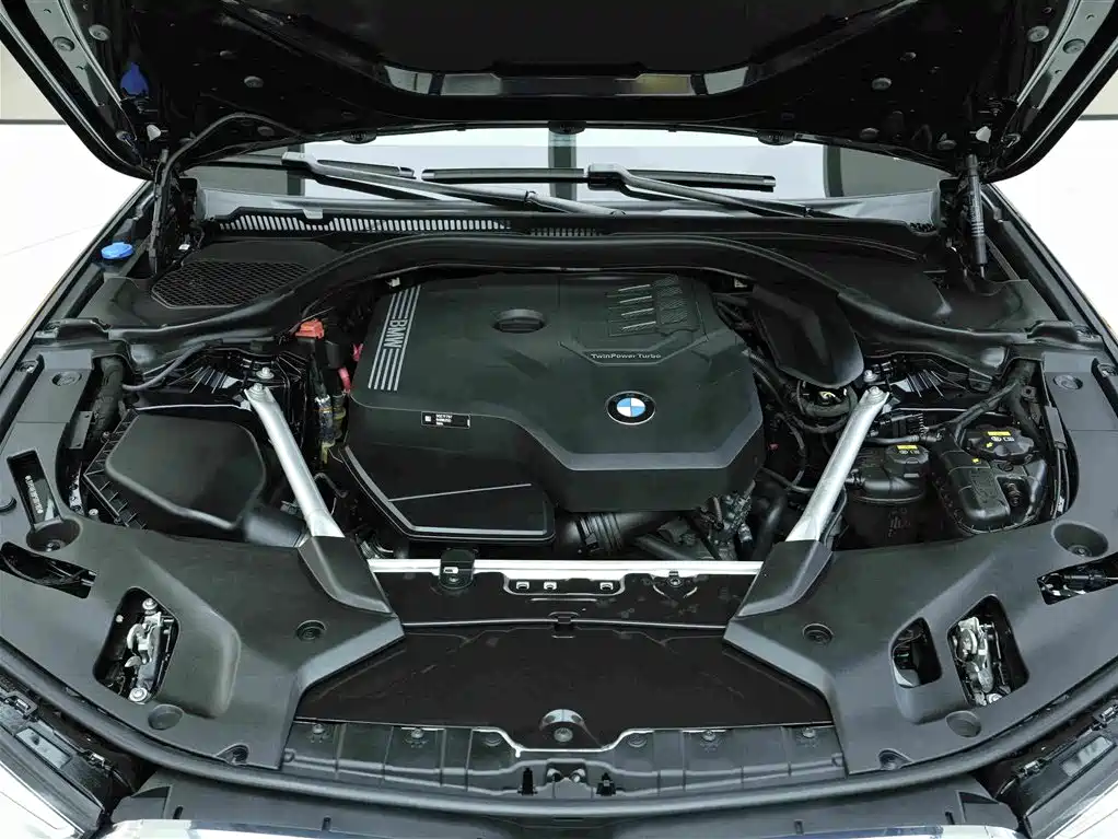 BMW 5 Series 2023 — фото 19