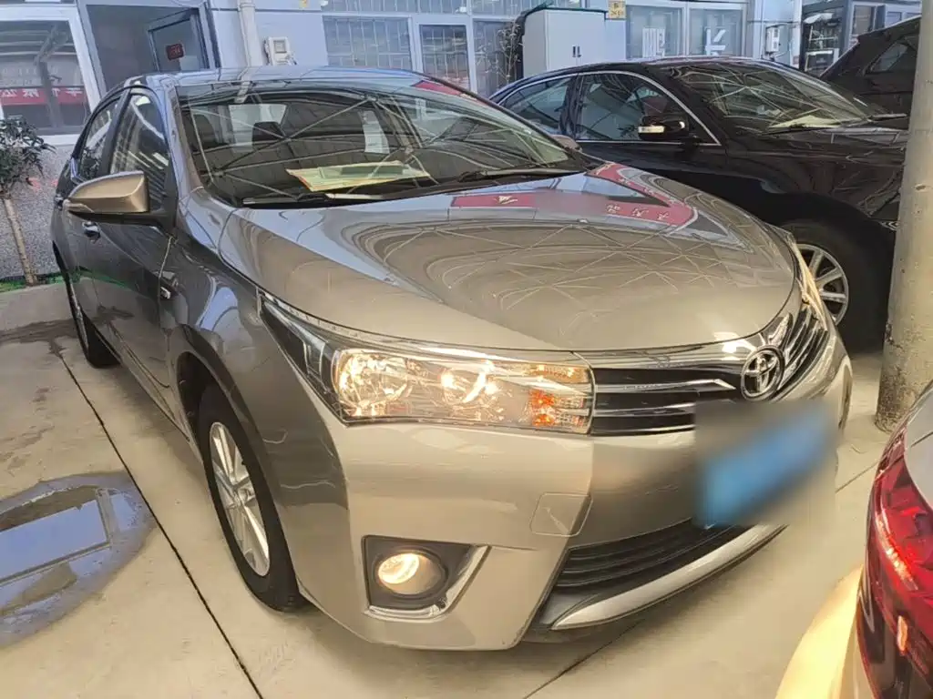 Toyota Corolla 2018 — фото 4