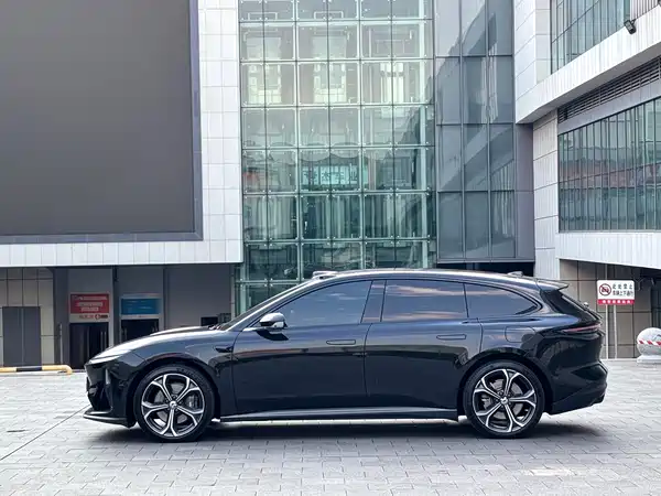 NIO ET5T 2024