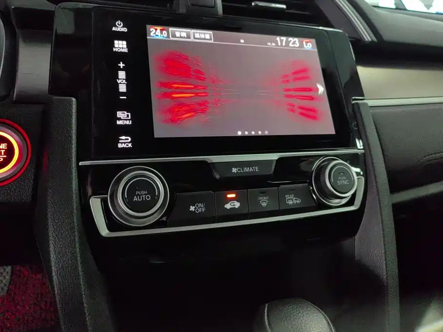 Honda Civic 2016 — фото 13