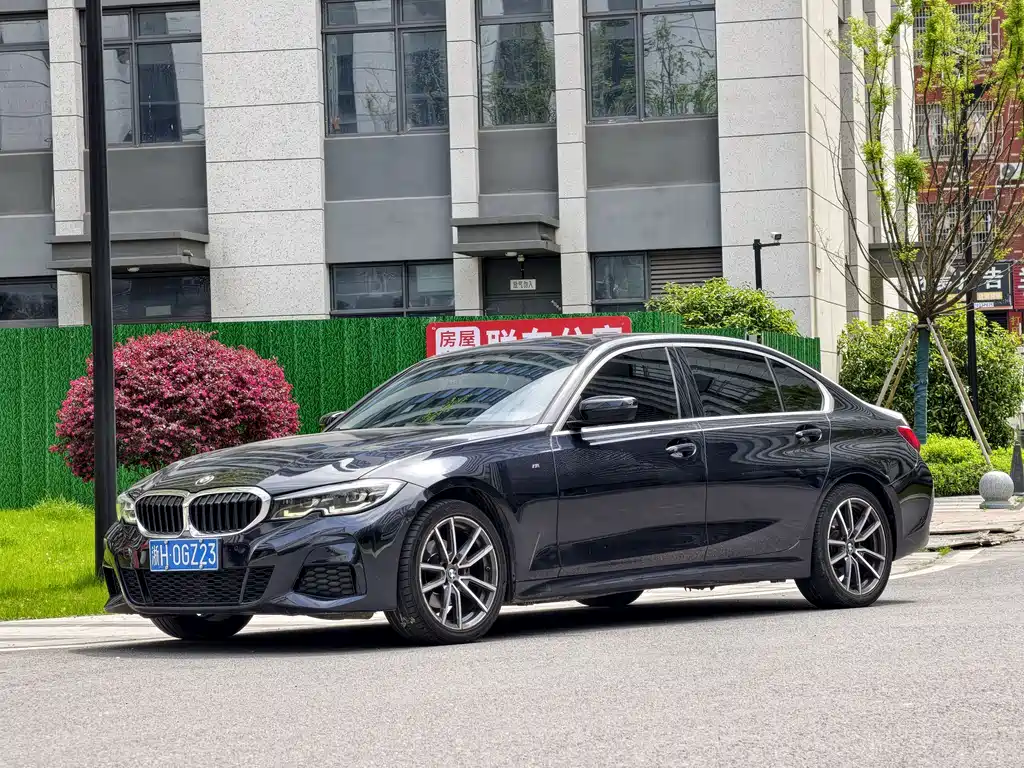 BMW 3 Series 2020 — фото 1
