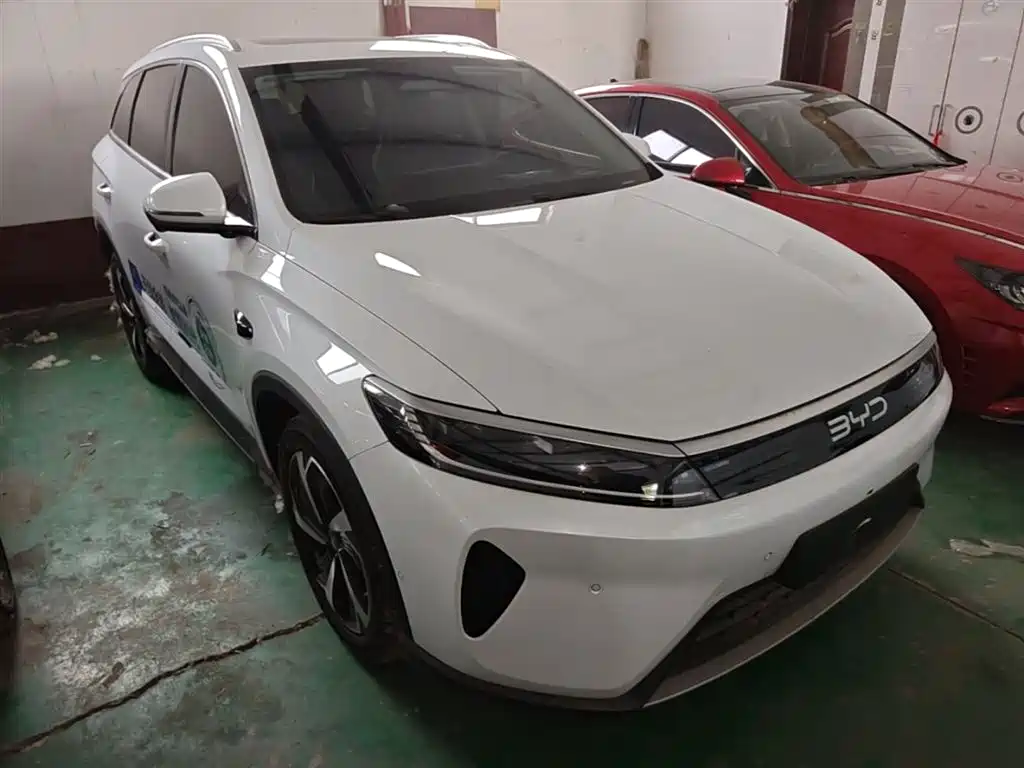 BYD Seal 05 DM-i 2025 — фото 4