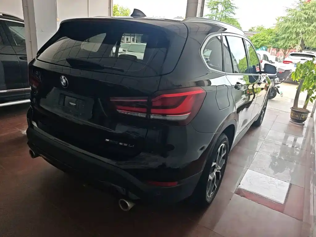 BMW X1 2022 — фото 7