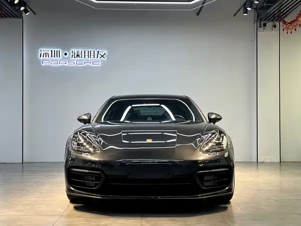Porsche Panamera 2022