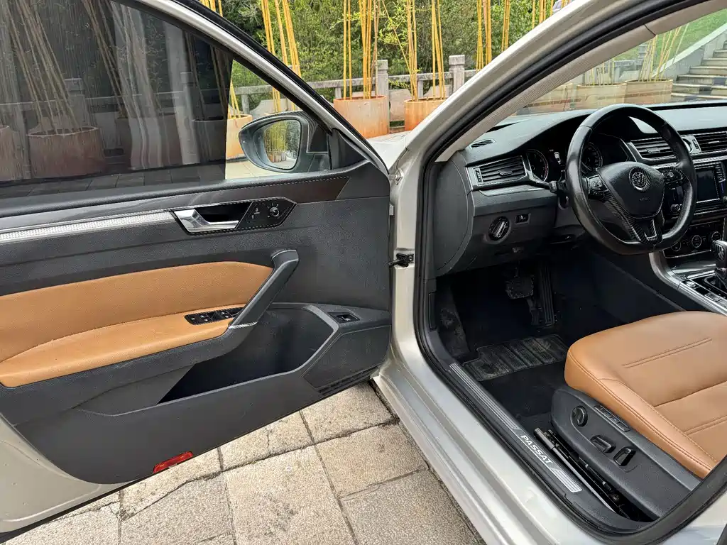Volkswagen Passat 2016 — фото 13