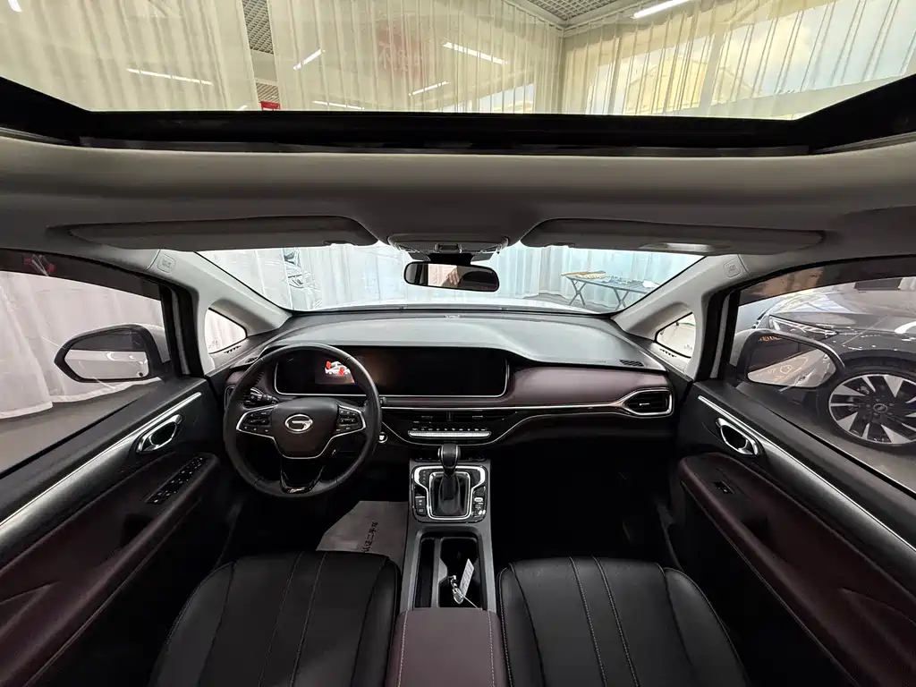 GAC Motor Trumpchi M6 2022 — фото 18