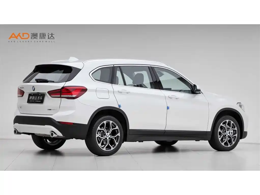BMW X1 2021 — фото 3