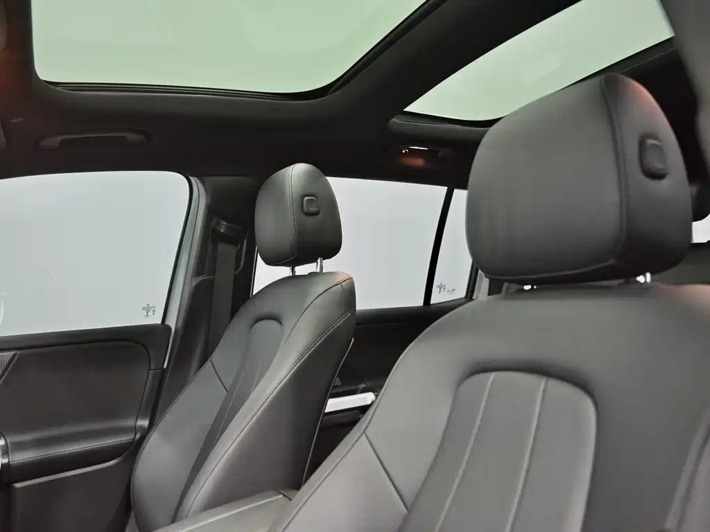 Mercedes-Benz GLB 2023 — фото 14