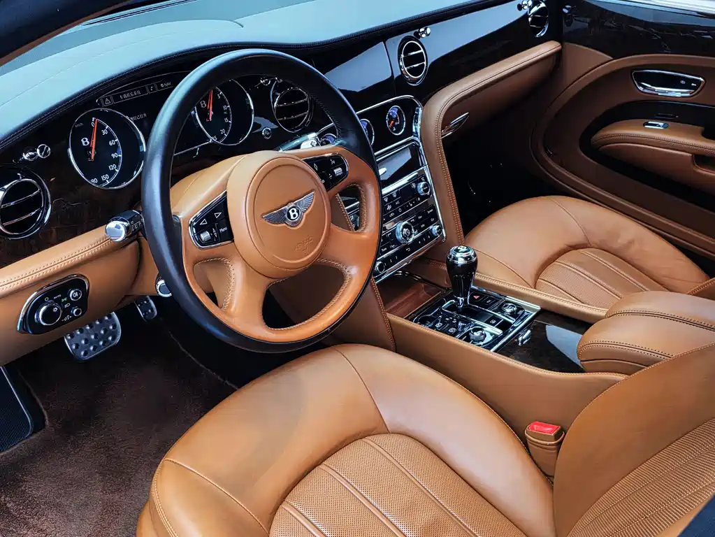 Bentley Mulsanne 2012 — фото 50