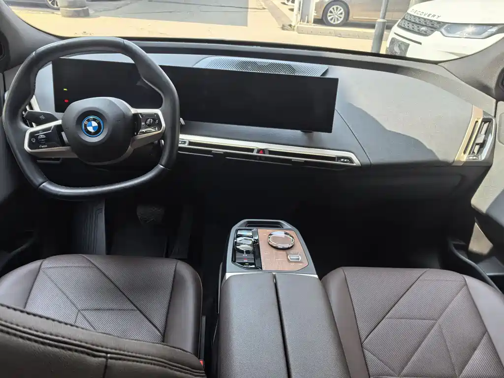 BMW iX 2023