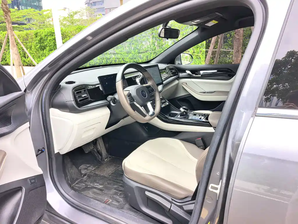 BYD Qin PLUS 2023 — фото 10