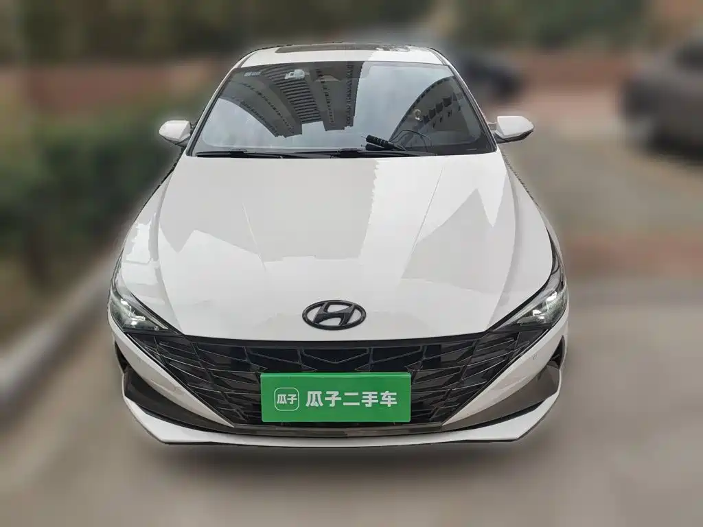 Hyundai Elantra 2022 — фото 24