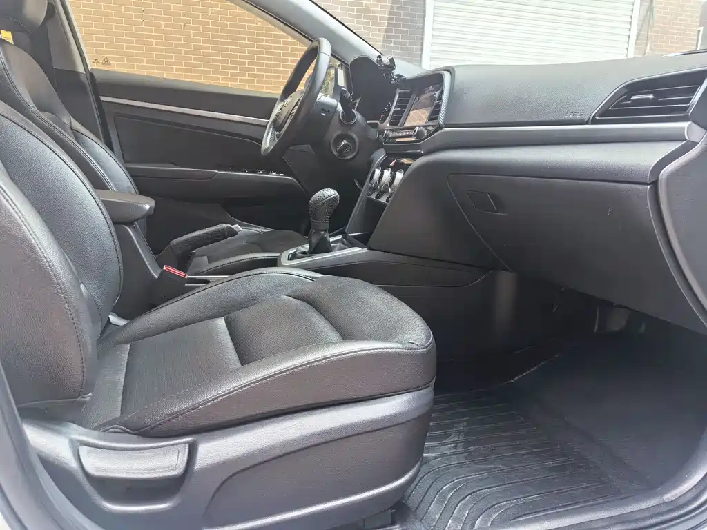 Hyundai Elantra 2020