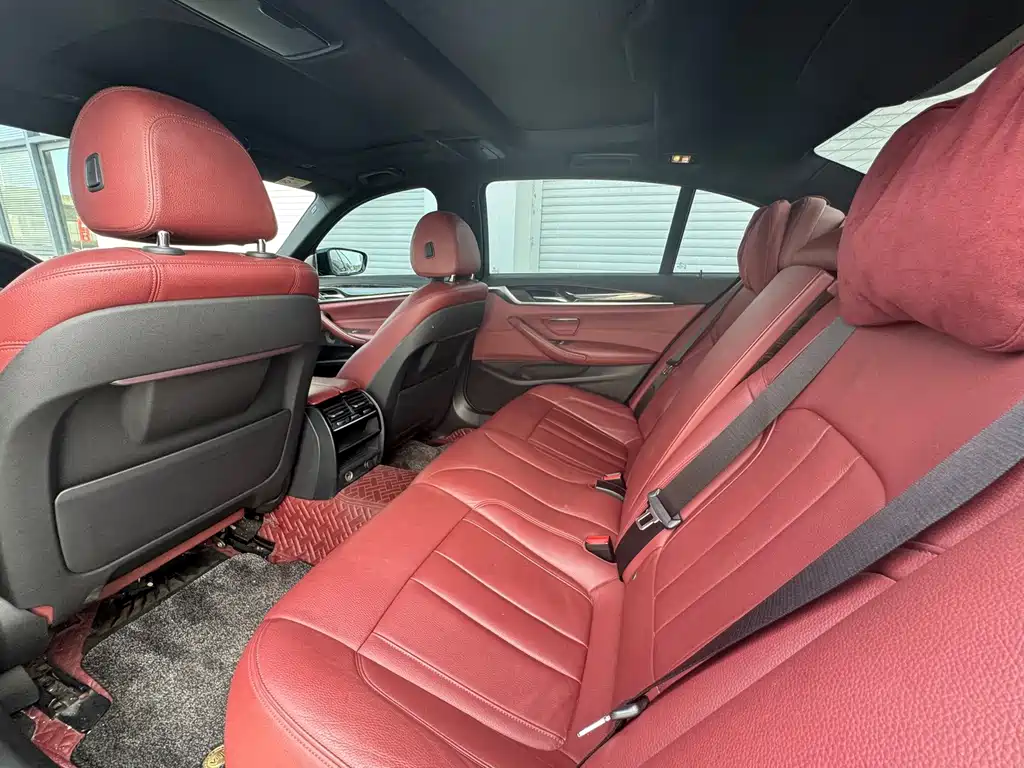 BMW 5 Series 2019