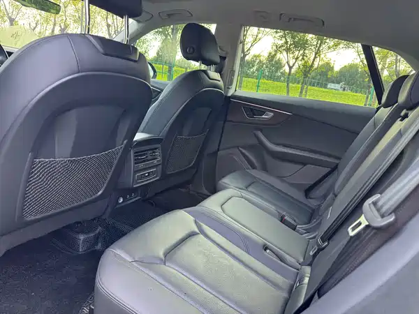 Audi Q8 2022