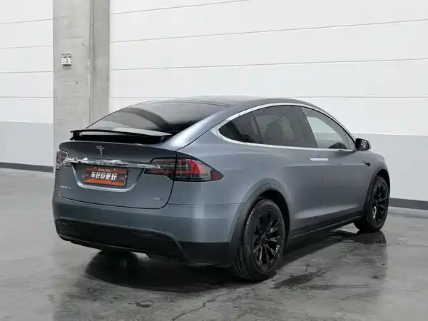 Tesla Model X 2017