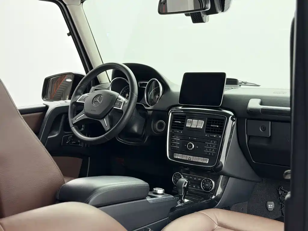 Mercedes-Benz G-Class 2018 — фото 10
