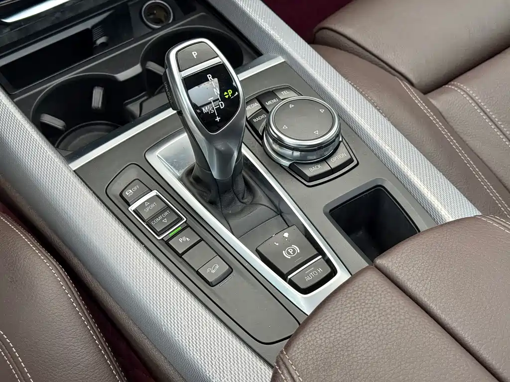 BMW X5 2017 — фото 11