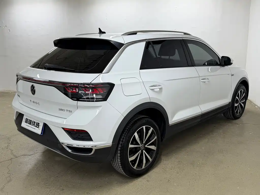 Volkswagen T-Roc 2023 — фото 5