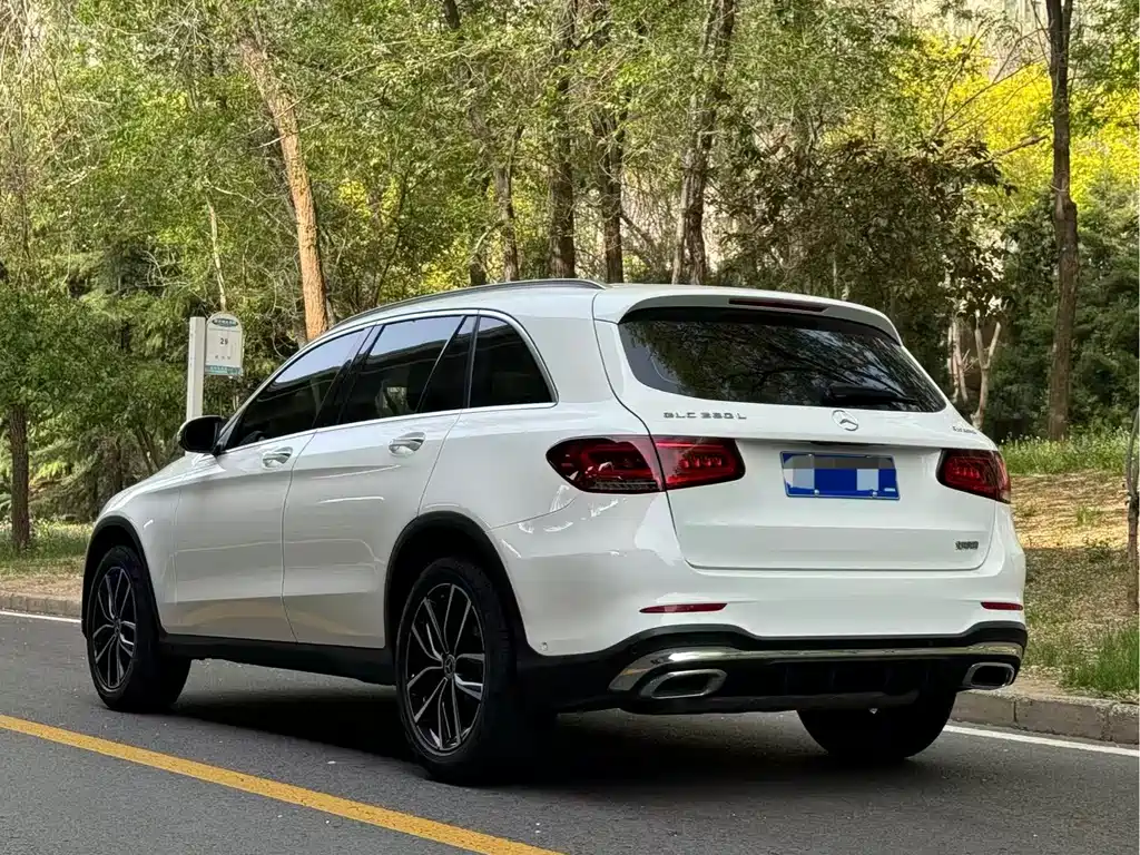 Mercedes-Benz GLC 2021 — фото 17