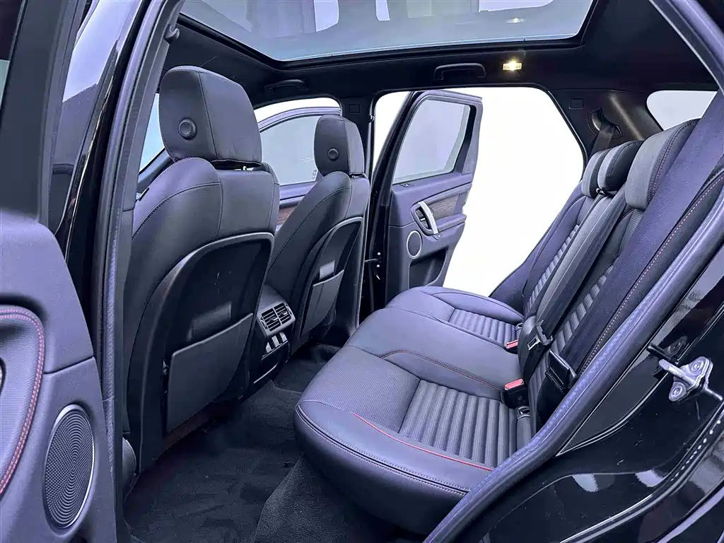Land Rover Discovery Sport 2022 — фото 9