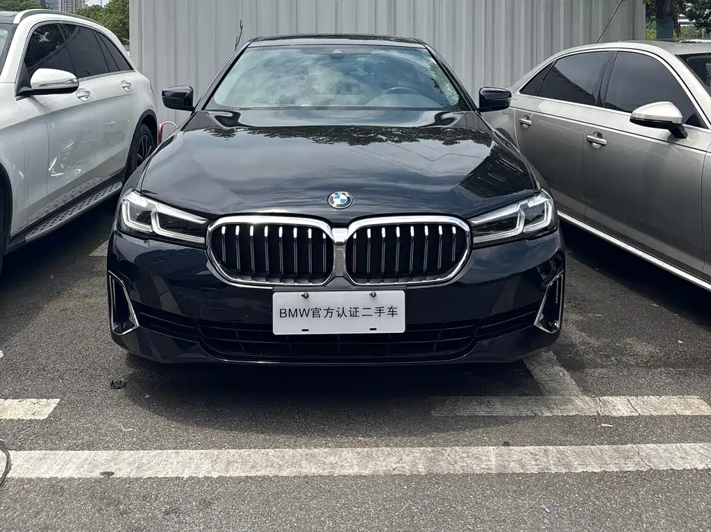 BMW 5 Series 2021