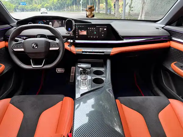 Changan UNI-V 2024