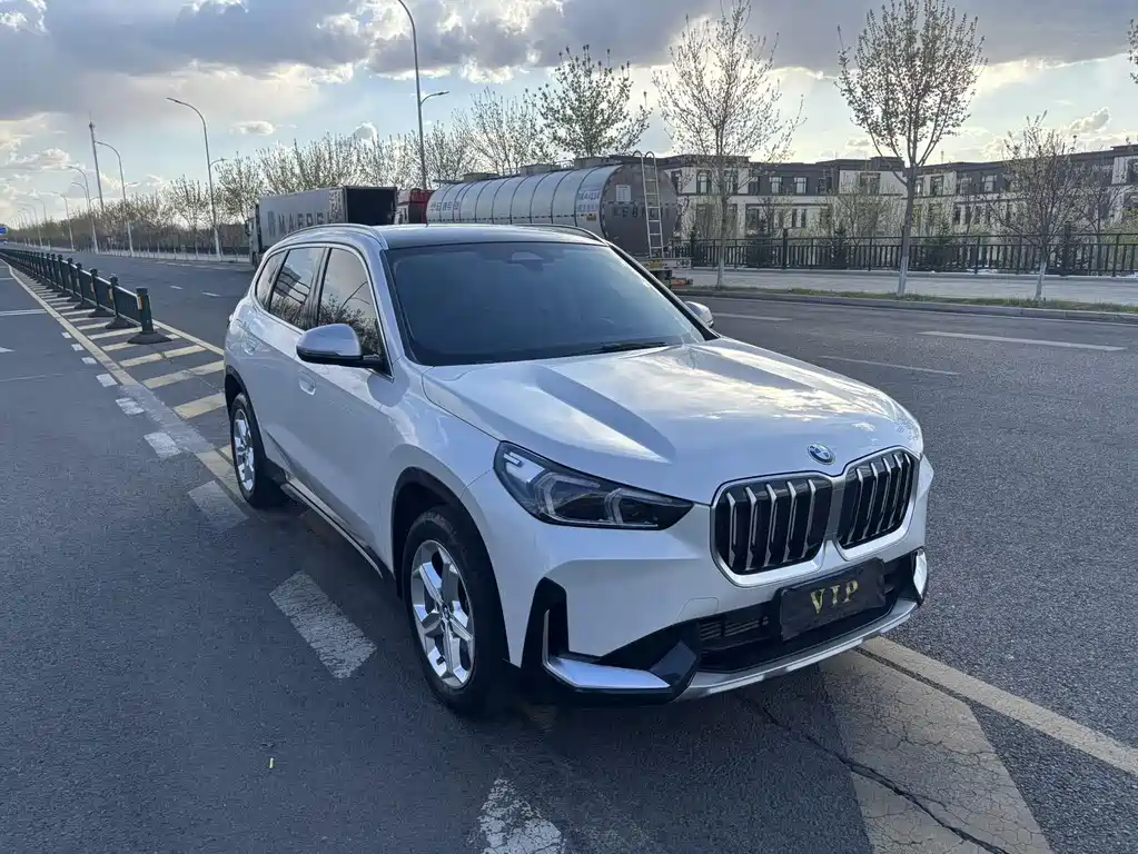 BMW X1 2023 — фото 3