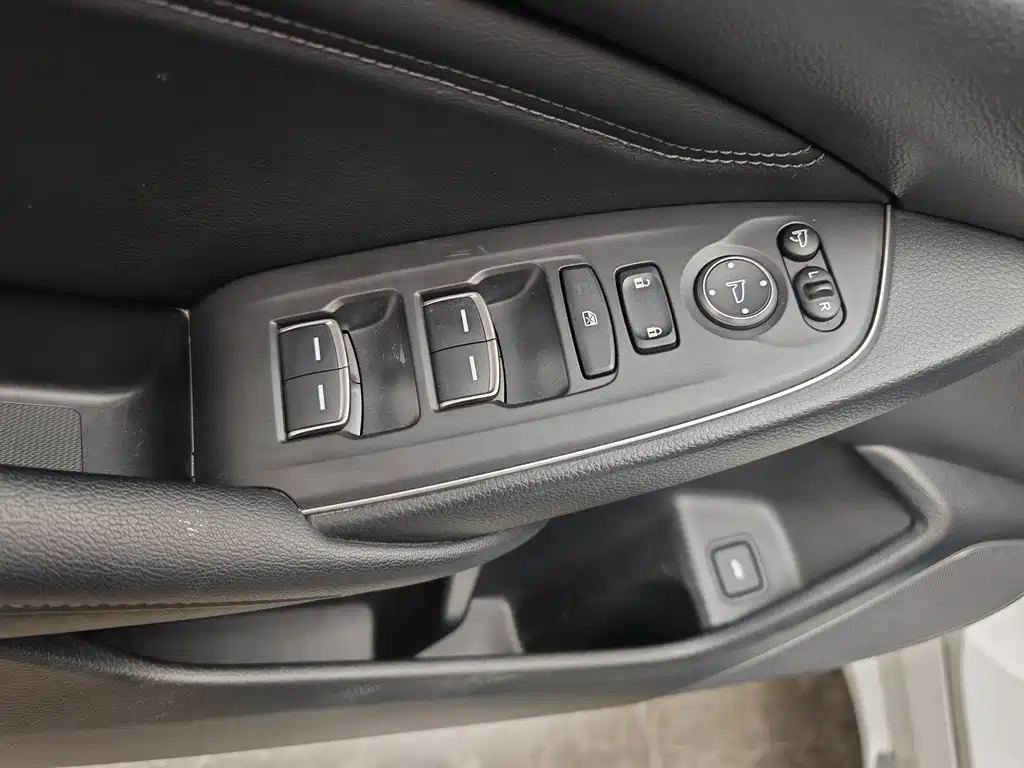 Honda Accord 2023 — фото 27