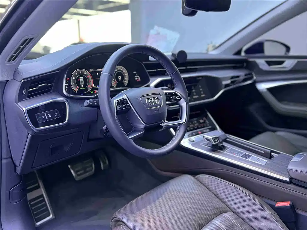 Audi A7L 2022 — фото 4