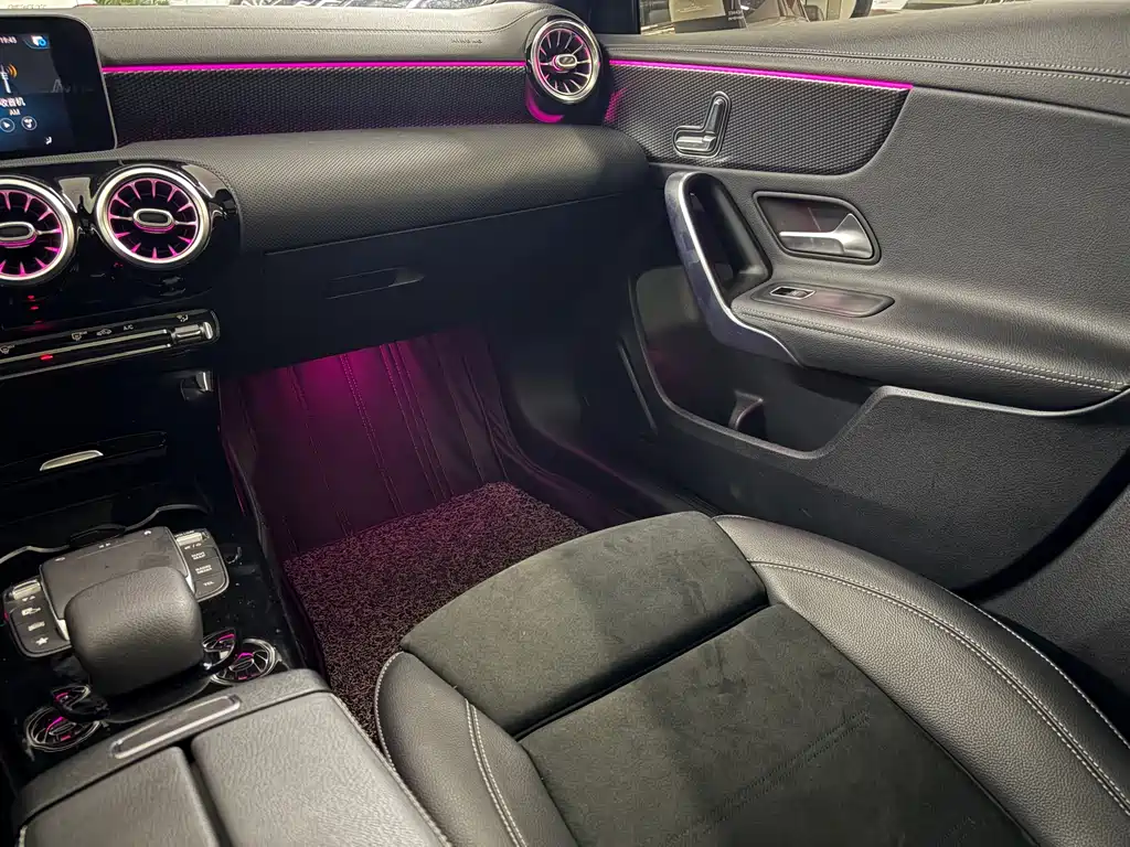 Mercedes-Benz A-Class 2020 — фото 10