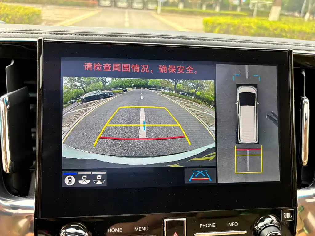 Toyota Vellfire 2023 — фото 19