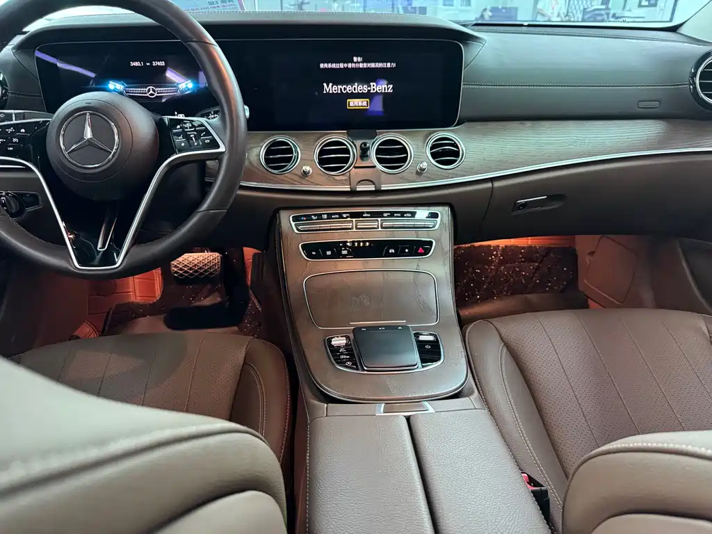 Mercedes-Benz E-Class 2023 — фото 8