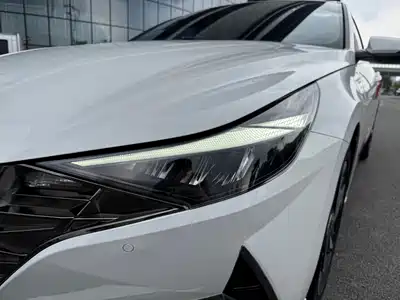 Hyundai Elantra 2022