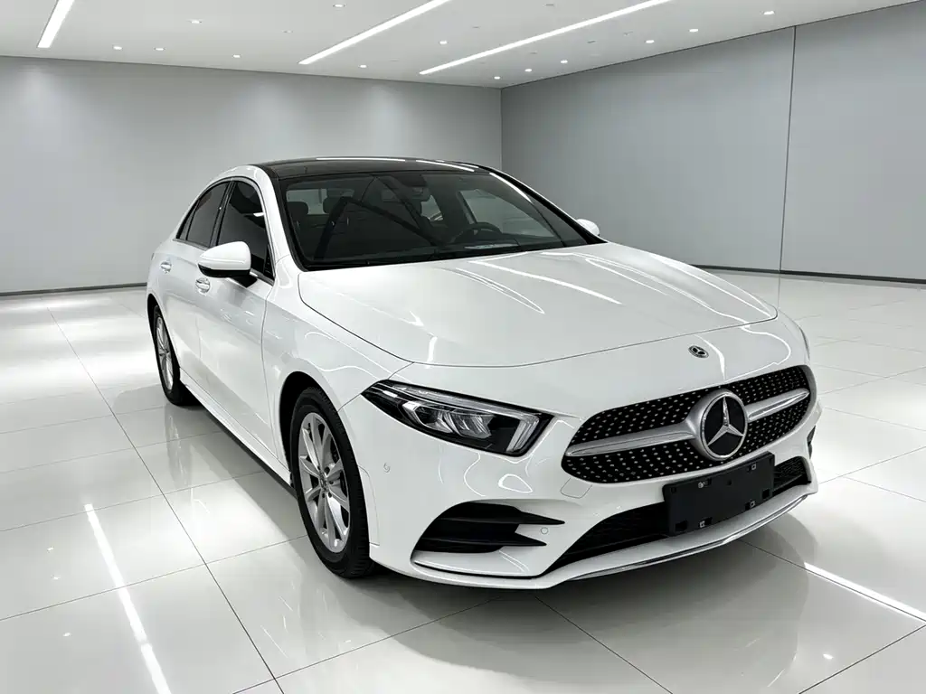 Mercedes-Benz A-Class 2020 — фото 2