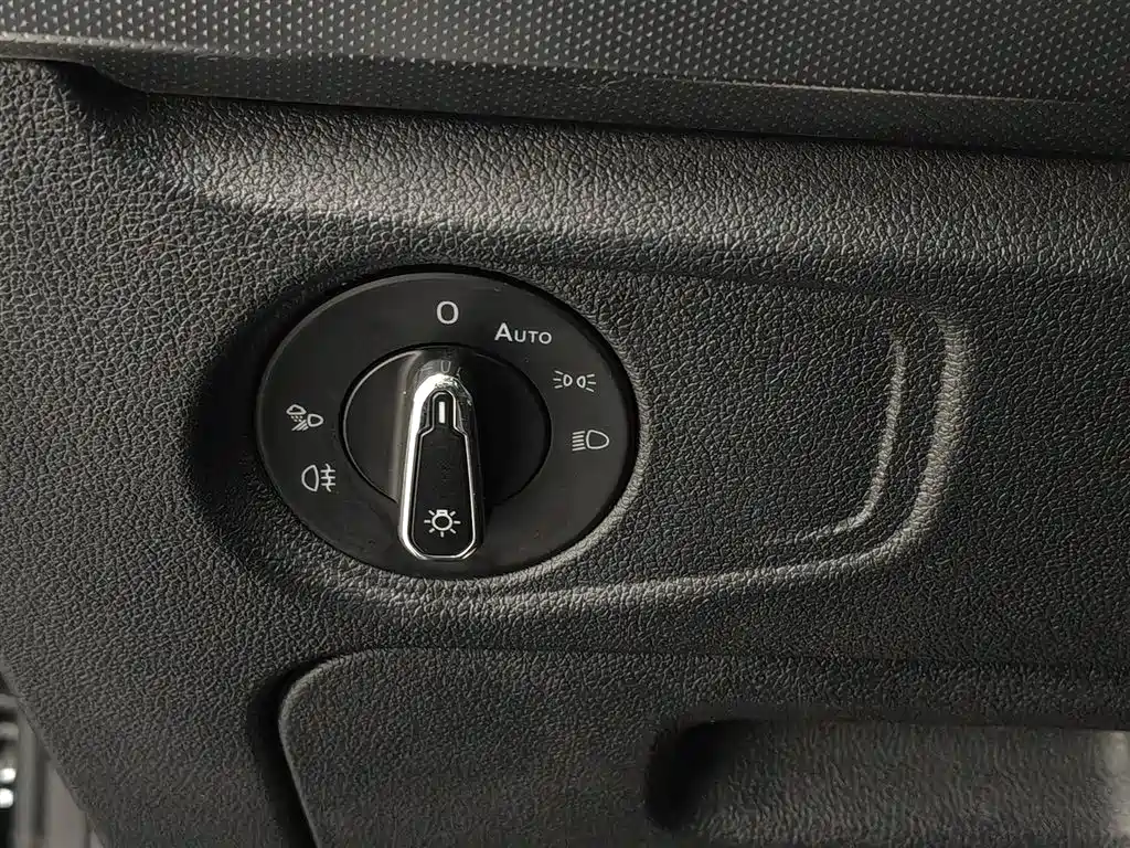 Volkswagen Passat 2022 — фото 21