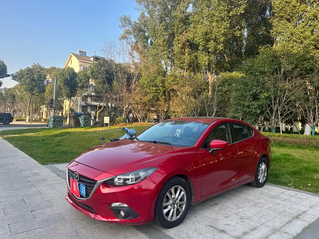 Mazda 3 Axela 2016 — фото 3
