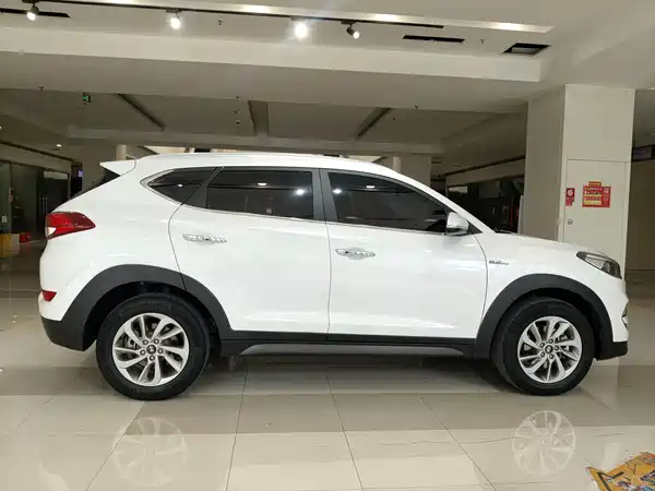 Hyundai Tucson 2015