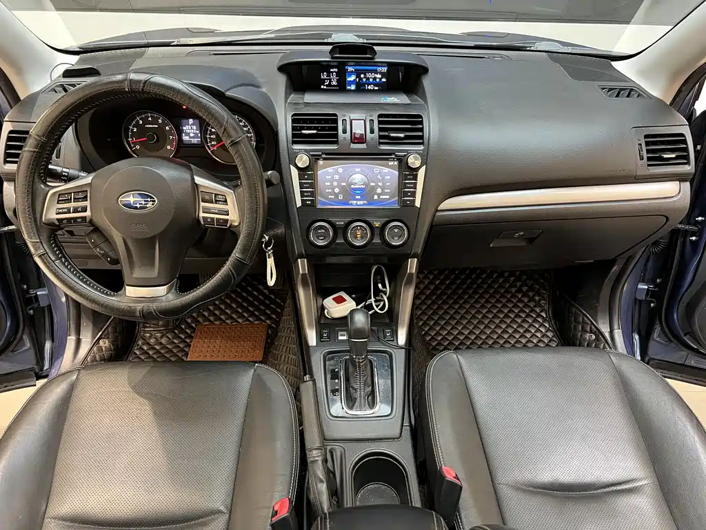 Subaru Forester 2014 — фото 11