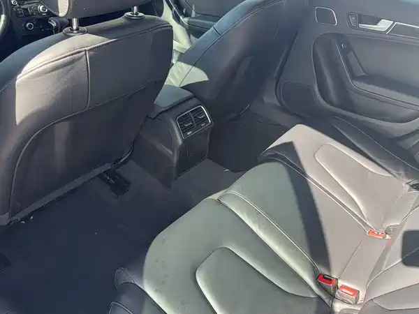Audi A4L 2015