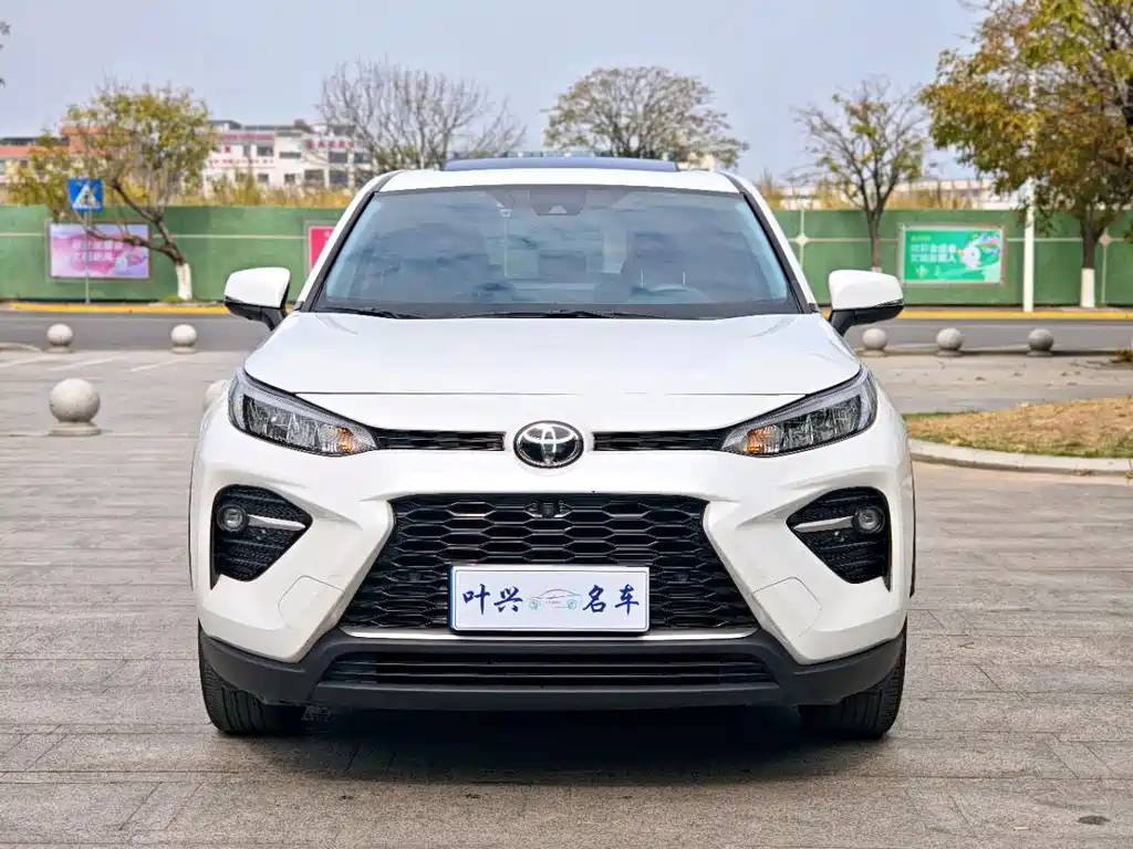 Toyota Wildlander 2022 — фото 2