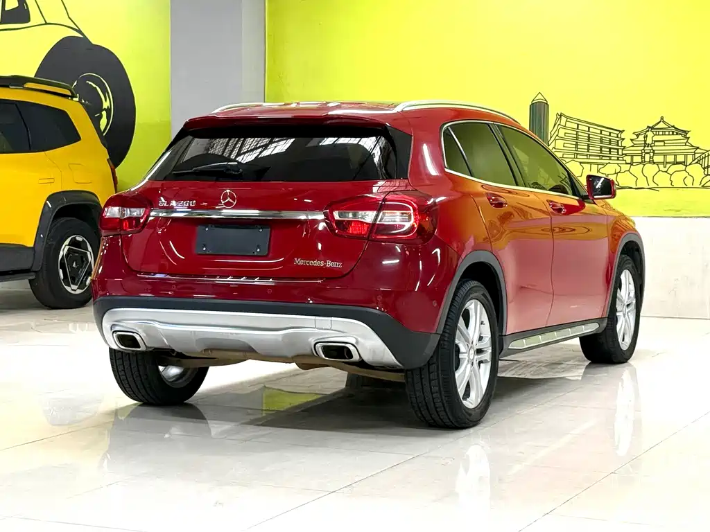 Mercedes-Benz GLA 2016