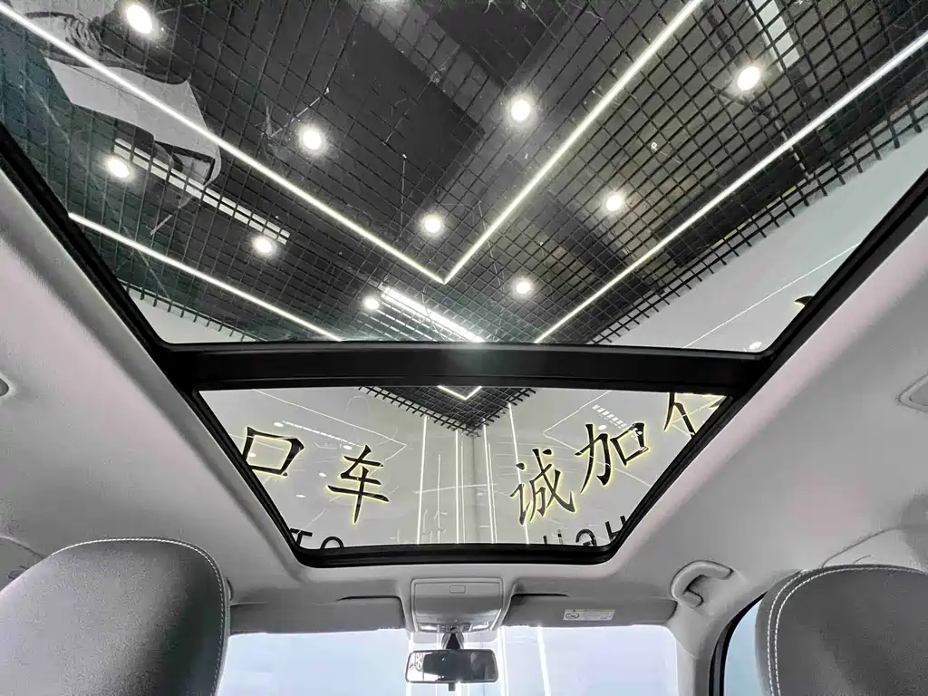 Volkswagen Tiguan L 2023 — фото 16