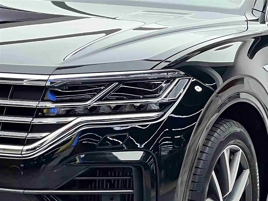 Volkswagen Touareg 2022 — фото 3