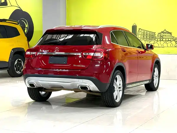 Mercedes-Benz GLA 2016